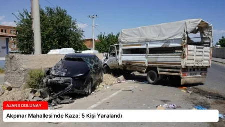 Akpınar Mahallesi’nde Kaza: 5 Kişi Yaralandı