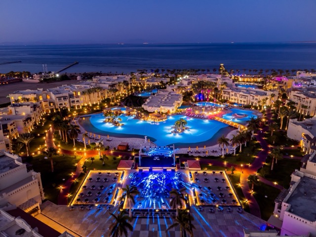 Rixos Mısır’da yeni yıl coşkusu 1 haftaya yayılıyor: Gypsy Kings’ten IVI Adamou’ya!